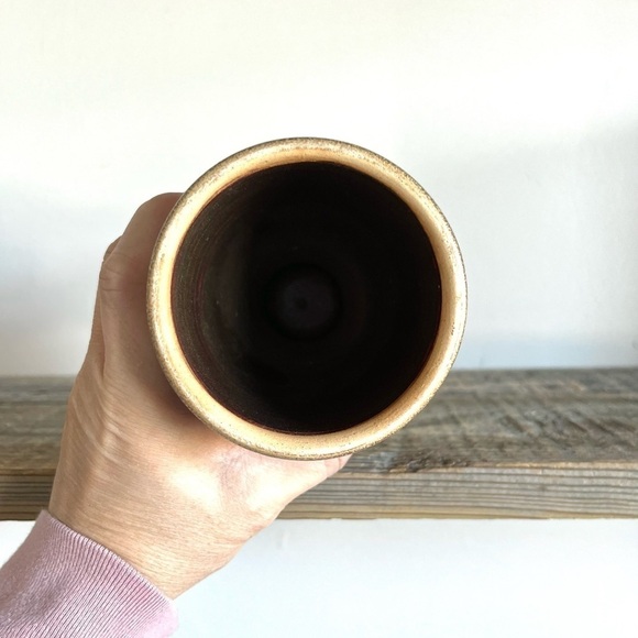 Maple City Pottery Handmade vase - Picture 4 of 6